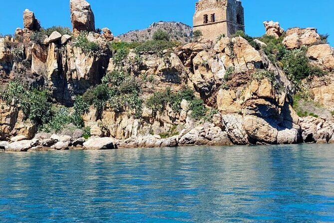 Cefalú Boat Tour - Group size of 12: why that matters in practice