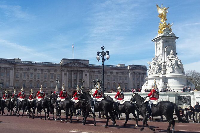 Changing of the Guard Guided Walking Tour in London - What to Expect: Practical Details