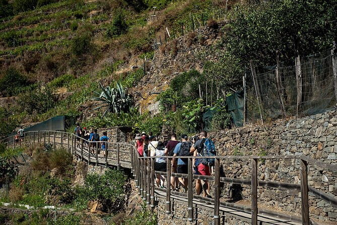 Cinque Terre Day Trip with Optional Hiking or Pisa - Corniglia: The Smallest and Most Secluded