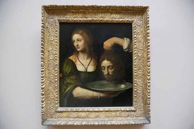 Closing Time at the Louvre: The Mona Lisa at her Most Peaceful - Meeting point: where to find the group without stress