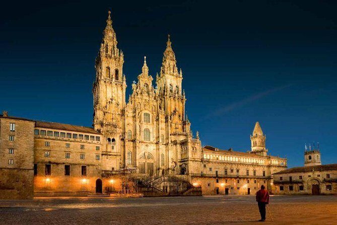 Day Trip from Porto to Santiago de Compostela and Valença - The Guide Experience: Where Quality Varies