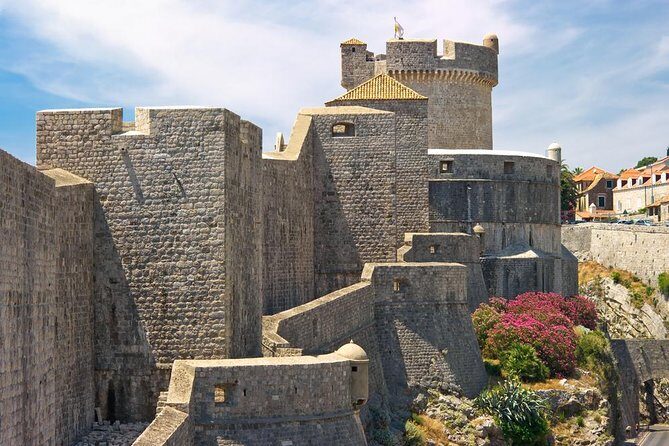 Dubrovnik: Ancient City Walls & Wars Walking Tour - Practical Details That Matter