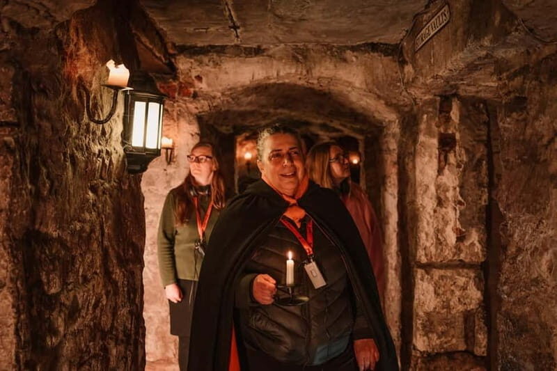 Edinburgh: Multi-Sensory Haunted Underground Tour - Meeting at Mercat Cross: find your start point fast
