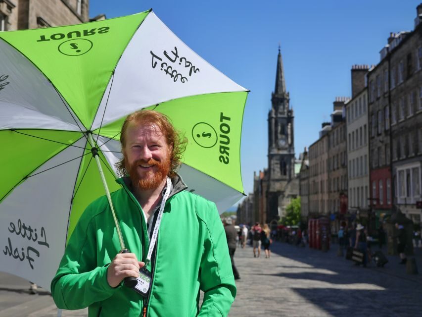 Edinburgh: Old Town History and Tales Walking Tour - Finding the Start: Caffe Nero, Adam Smith, and a White-Green Umbrella