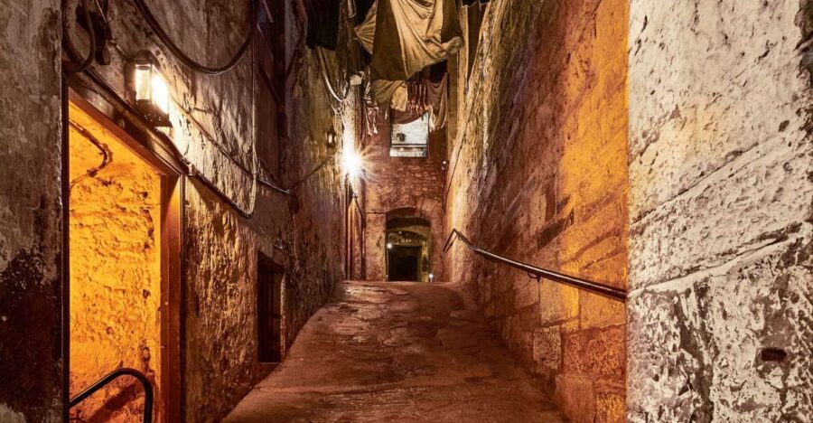 Edinburgh: Real Mary King's Close Guided Tour - Where to meet and how to time it