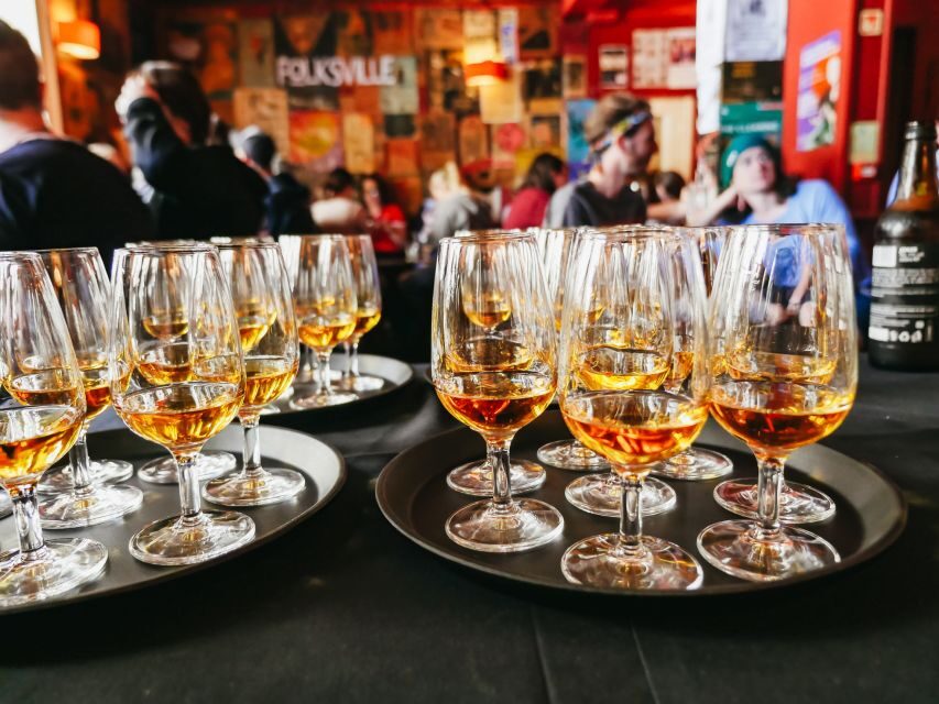 Edinburgh: Whisky Tasting with History and Storytelling - 2 Hours, 4 Single Malts: The Real Flow of the Evening