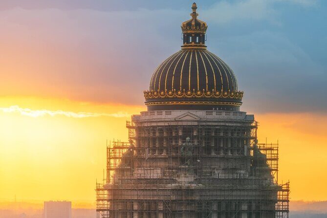 Evening Tour: The Dark Side of Brussels - Meeting at Grand Place: don’t let the packed square win