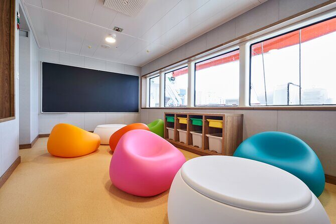 Ferry Transfer between Papeete, Tahiti and Moorea - The Ferry Experience: What to Expect