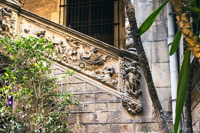 Flamenco Show at Dalmases Palace in Barcelona - Where the Palace Fits Into Your Night in Barcelona