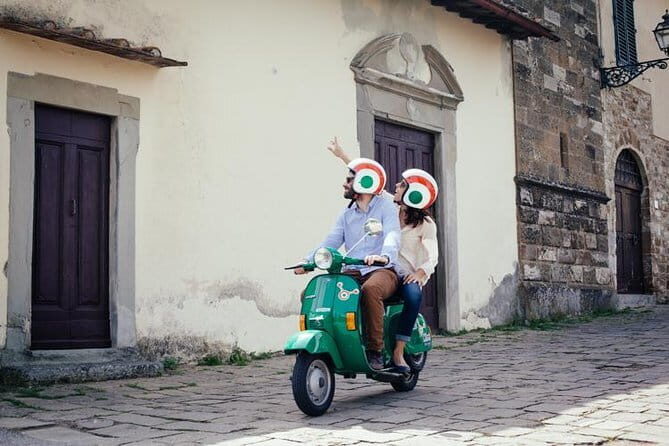 Florence Vespa Tour: Tuscan Hills and Italian Cuisine - The Meal: Where History Meets Hunger