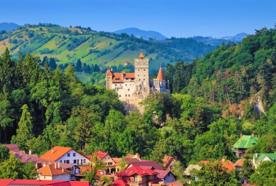 Bucharest: Dracula Castle, Peles Castle & Brasov Old Town - Price and value: what the $40 tour gets you, and what it doesn’t