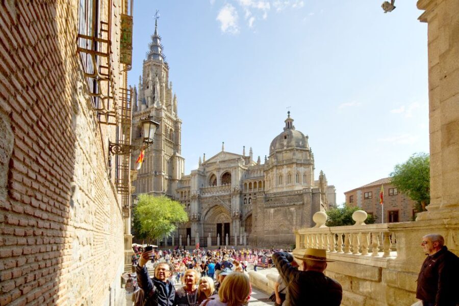 From Madrid: Toledo Guided Day Trip - Meeting Point in Madrid: Finding VPT Tours & Activities