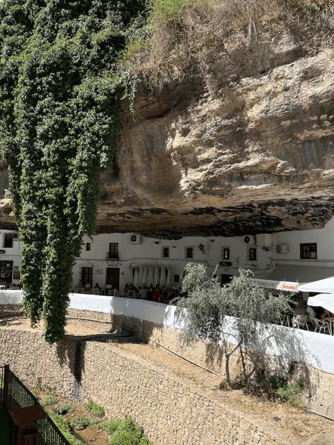 From Malaga: Ronda and Setenil de las Bodegas Day Trip - The big logistics: meeting point, luggage, and timing