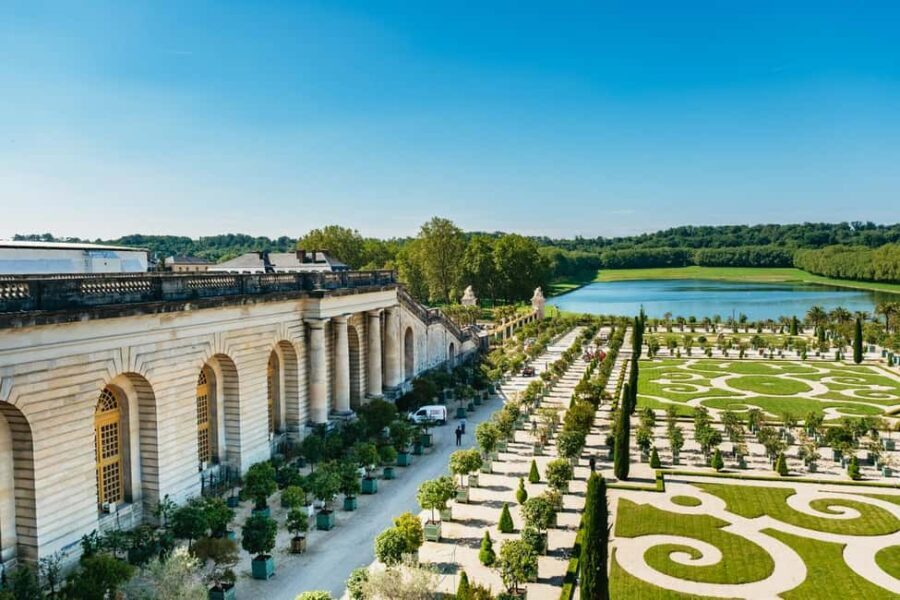 From Paris: Versailles Palace Guided Tour & Gardens Access - Meet at 62 Avenue de Suffren: how the day starts