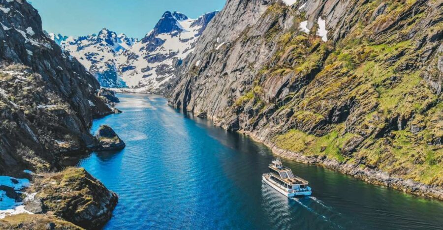 From Svolvær: Lofoten Islands Silent Trollfjord Cruise - Where you meet in Svolvær (and how easy it is to find)