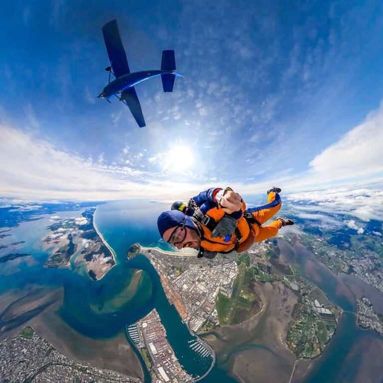 From Tauranga: Skydive over Mount Maunganui - The Itinerary in Detail