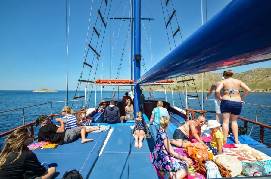 From the Port of Kos: Full Day Boat Cruise to 3 Islands - Finding the Boat: The Blue Odyssey Tip That Saves Time