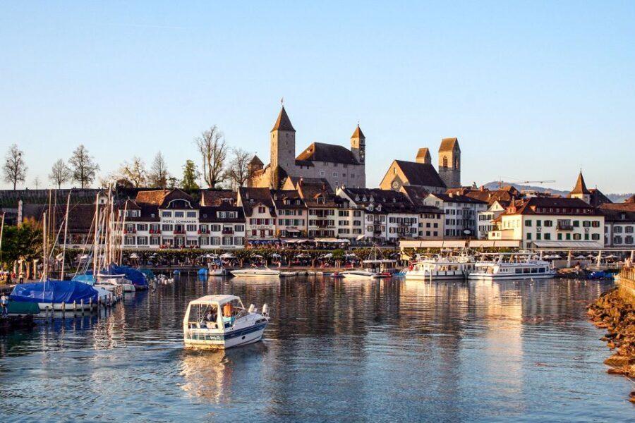 From Zurich: Bus Day Trip to Heidiland and Liechtenstein - Meet at Zurich HB: The Start Is Straightforward