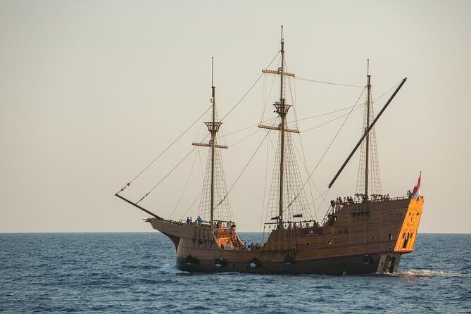 Game of Thrones Cruise And Walking Tour Karaka Dubrovnik - Cruise Segment: Finding King’s Landing From the Sea