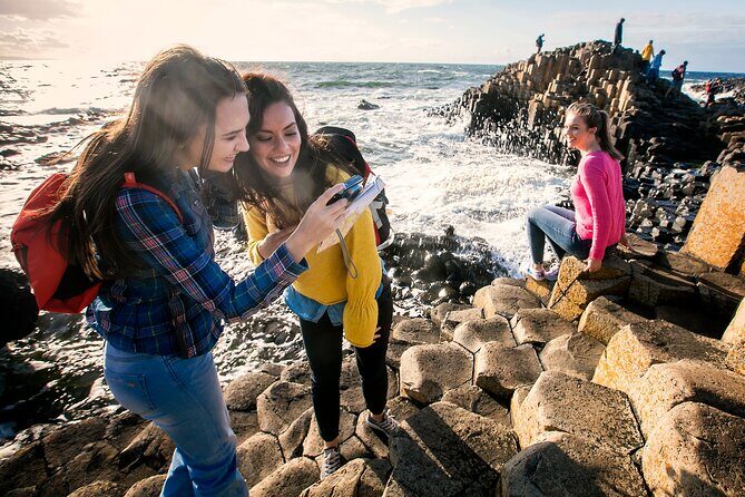 Giants Causeway & Castles Tour from Belfast: Guided tour - The Guide Experience: Why It Matters
