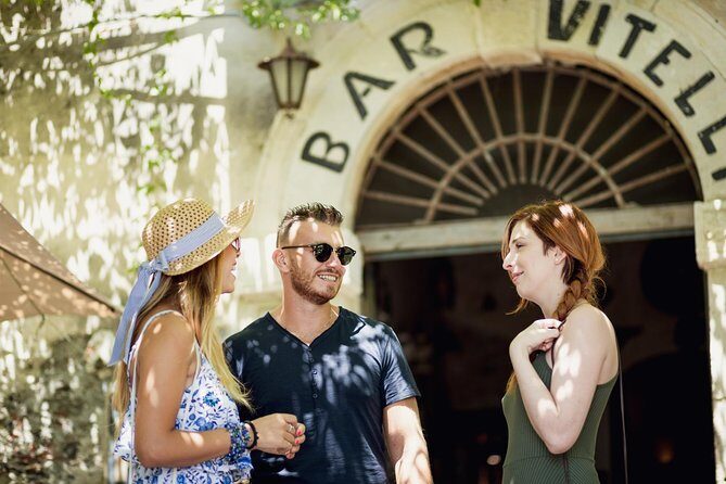 Godfather vs Mafia Tour & Pasta Lunch (Small Group or Private) - The guide is the real engine of this tour