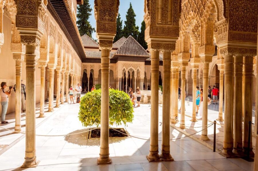 Granada: Alhambra Complex Guided Tour Options - What Skip-the-Ticket Line Can Mean in Real Life
