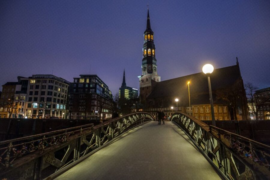 Hamburg: Eerie Speicherstadt Tour - Meeting point at St. Catherine’s Church (Hauptkirche St. Katharinen)
