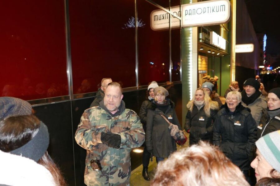 Hamburg: Olivia Jones Tour with Iconic Barker Fabian - Meet Fabian Zahrt: The Koberer With St. Pauli Street Cred