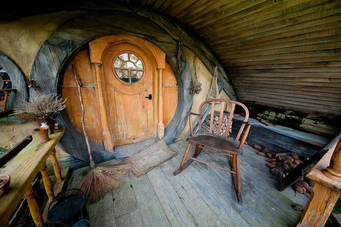Hobbiton Movie Set day tour From Auckland - The Value of the Tour