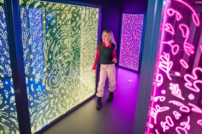 IKONO Barcelona: Immersive Experience - Practical Details That Matter