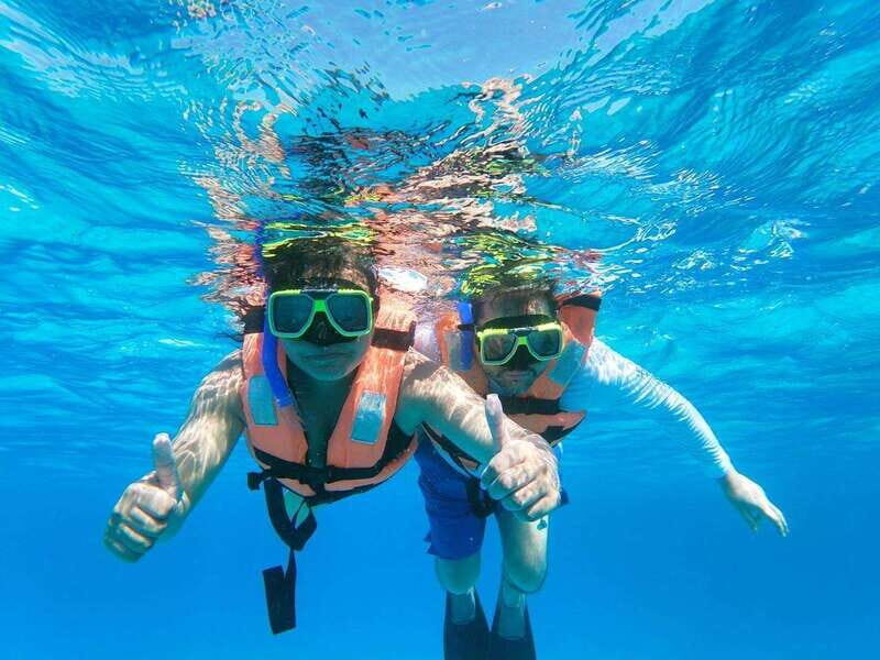 Isla Mujeres: Catamaran with Open Bar, Snorkeling and Lunch - Meeting point and timing: keep check-in stress low