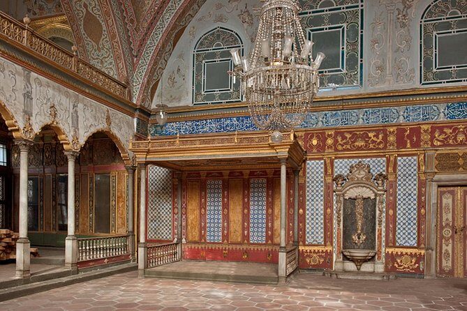 Istanbul Heritage Tour - Incl. Lunch - The guide: why it can make or break your day