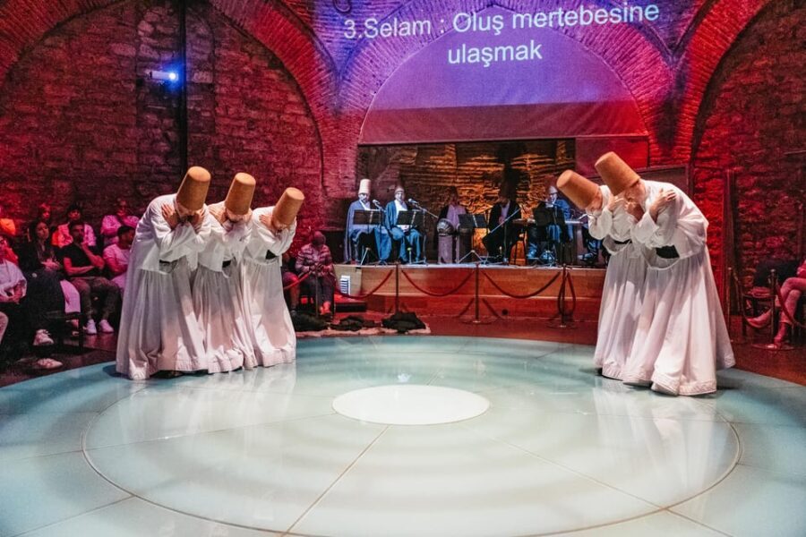 Istanbul: Hodjapasha Whirling Dervishes Show & Exhibition - Your 1-hour timetable: what happens during the Mevlevi Sema