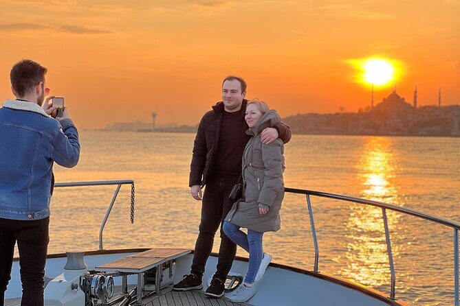Istanbul Sunset Yacht Cruise on the Bosphorus with Transfers - Small-group cruising: why max 25 matters