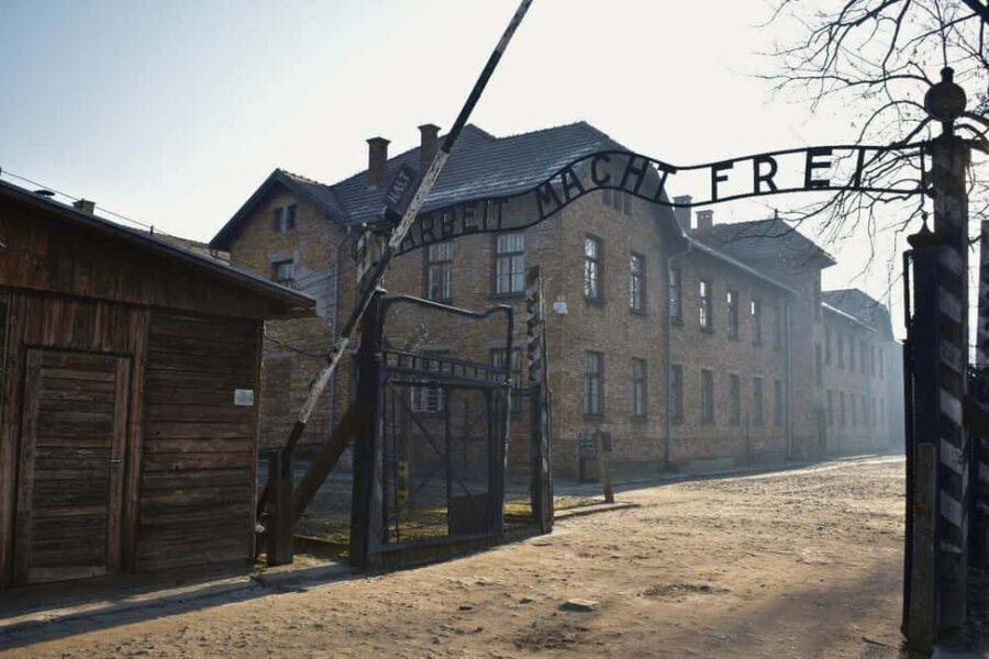 Krakow: Auschwitz-Birkenau Guided Tour or Self-Guided Tour - Where You Meet in Krakow (And Why It Matters)