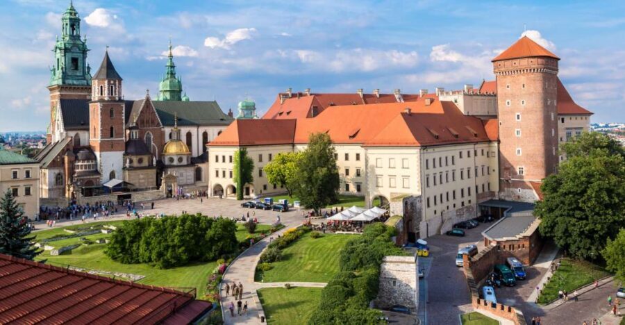 Krakow: Wawel Castle & Cathedral Guided Tour - Starting at St. Mary Magdalene Square: The One Meeting Point You Must Nail