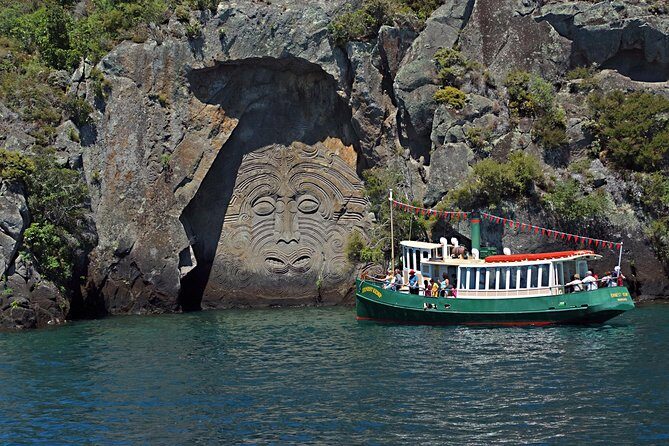 Lake Taup Mori Rock Carvings Scenic Cruise aboard Ernest Kemp - The Views of Lake Taupo and Volcanoes