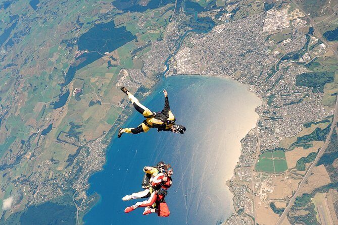 Lake Taupo 12,000-Foot Tandem Skydiving - What To Expect on the Day