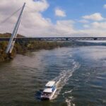 Launceston: 4-Hour Batman Bridge Luncheon Cruise - Food and Drink