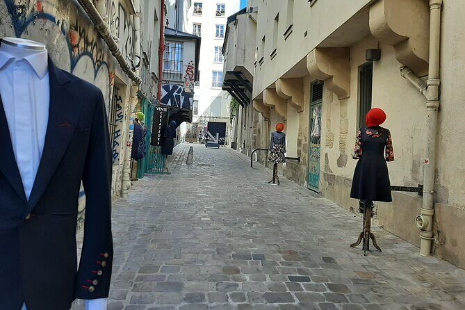 Le Marais/Paris - The Historic, Trendy, Jewish, LGBT district - Stop 1: Place des Vosges and the Victor Hugo Connection