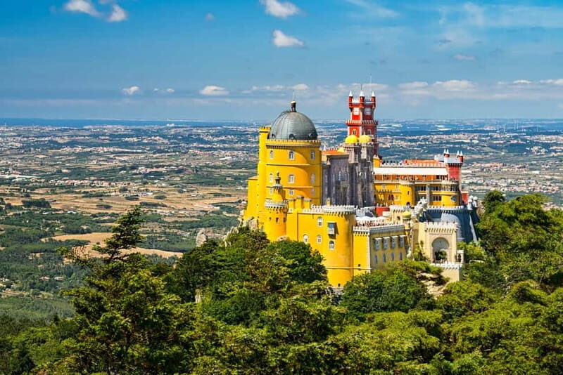Lisbon: Sintra Cascais & Pena Palace Small Group Tour - Meet at the Hard Rock Cafe: easy start, clear logistics