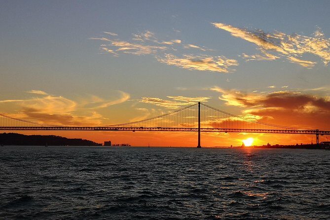 Lisbon Sunset Sailing Tour on Luxury Sailing Yacht with 2 Drinks - What Travelers Are Actually Saying (And Why It Matters)