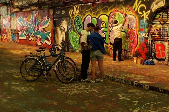 London Classic Landmarks Bike Tour with Local Guide - Physical Demands and Who Can Actually Do This