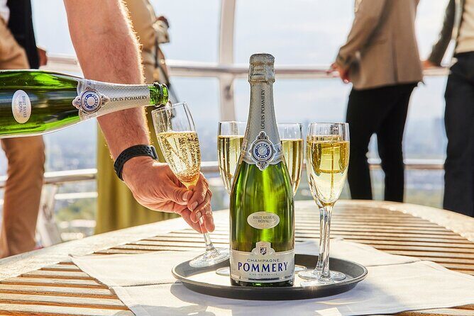 London Eye - Champagne Experience Ticket - The Guides Make This Worth It