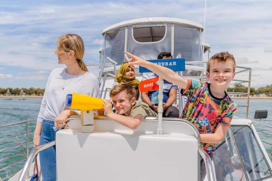 Mandurah: Dolphin and Views Cruise - The Joy of Dolphin Sightings