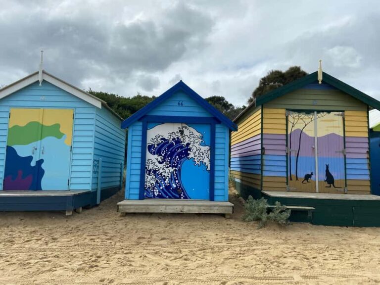 Melbourne: Moonlit Sanctuary and Brighton Beach Boxes Tour - Exploring Brighton Beach Boxes