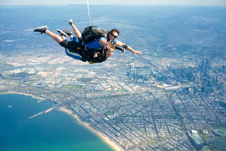 Melbourne: Tandem Skydive Experience over St. Kilda Beach - The Experience in Detail