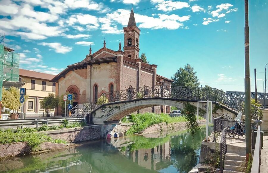 Milan: Navigli Canal Boat Cruise - Where You Board: Alzaia Naviglio Grande, 4