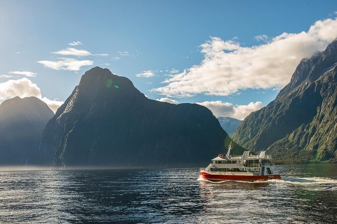 Milford Sound Cruise: Stunning Views & Optional Picnic or Buffet - Food and Refreshments