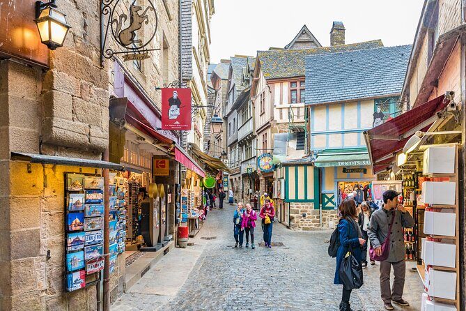 Mont Saint Michel Day Trip from Paris with English Speaking Guide - Arriving at Mont Saint-Michel: First Impressions